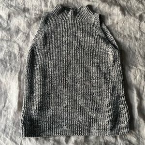 Gap womens knit top - Small